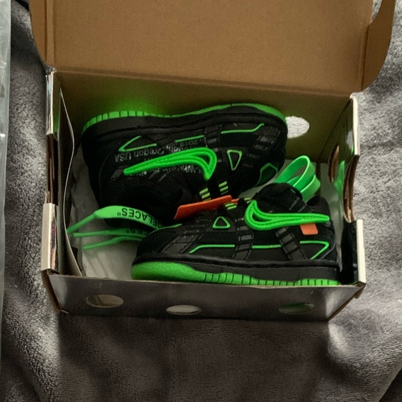 Nike Off White Rubber Dunk TD 4c (Virgil) - Picture 3 of 3